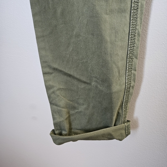 Banana Republic Olive Green Casual Pants Capri Cropped Rolled Neutral Solid - Picture 3 of 13